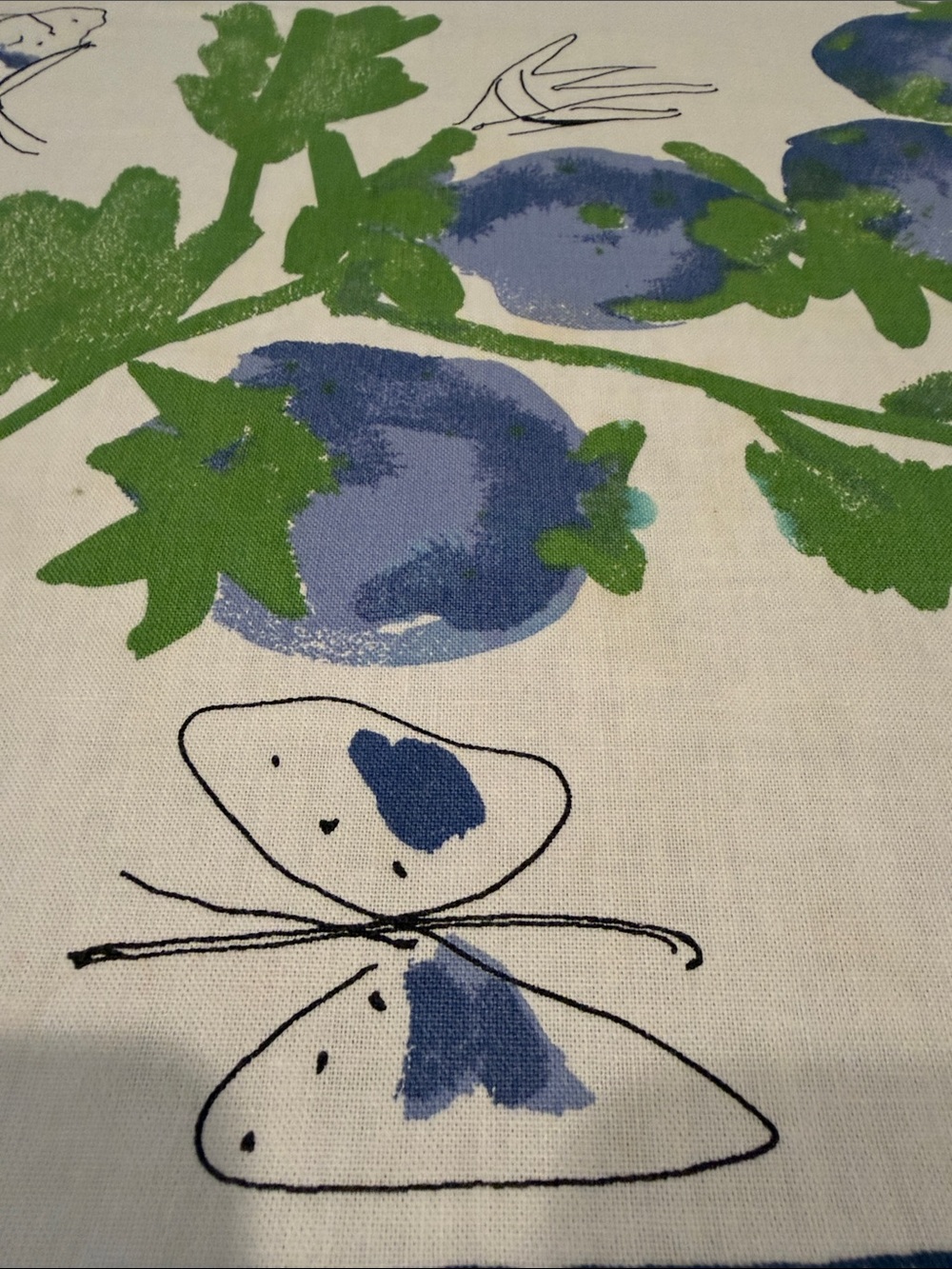 VTG Vera Neumann Blueberry Linen Napkin Blue Fruit Green Leaves Signed Ladybug. - Picture 7 of 12